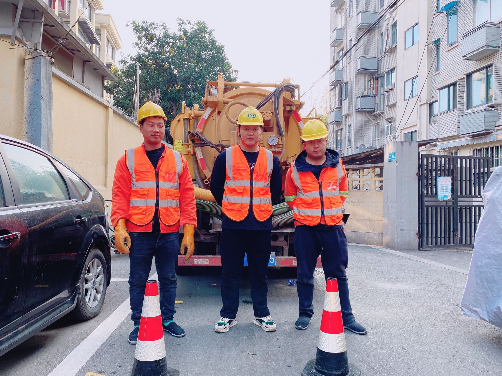 凤凰南京某小区管道清淤检测施工